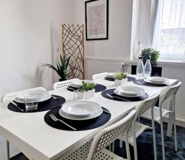 Hochlarmark Apartment | Grosse Bequeme Wohnung