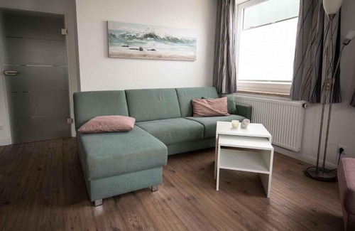 Duhnen Apartment | Grosse-Ferienwohnung-3-mit-Meerblick-und-Strandkorb-im-Haus-Seeluft-Duhnen