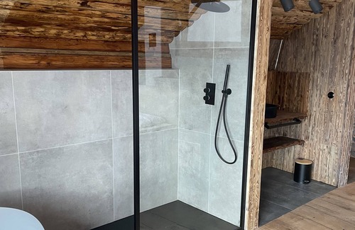 Sent House | Grosses Luxuriöses Apartment für 2 Personen im Alpenstil mit Schöner Aussicht