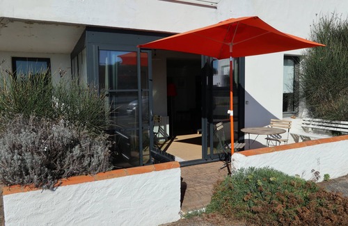 Noirmoutier-en-l'Ile Apartment | GROUND-FLOOR APARTMENT - SOUTH-FACING SEA VIEW - DIRECT ACCESS TO BEACHES