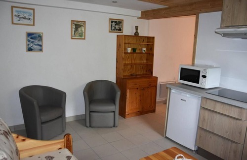 Pralognan-la-Vanoise Apartment | Ground floor, terrace, tv, 35m², Pralognan-la-Vanoise