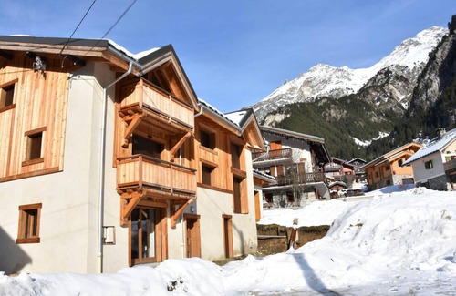 Pralognan-la-Vanoise Apartment | Ground floor, terrace, parking, tv, 32m², Pralognan-la-Vanoise