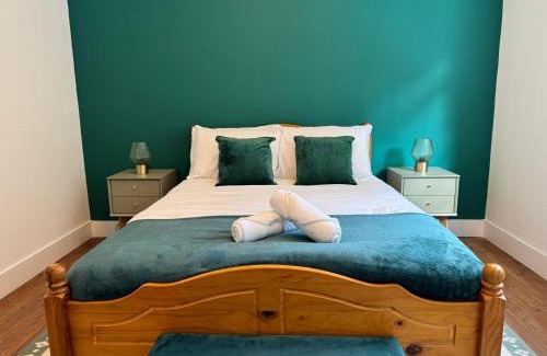 Hoxton Apartment | Ground Floor 2-Bed Apartment In Hackney
