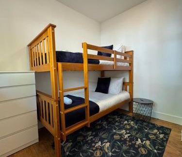Hoxton Apartment | Ground Floor 2-Bed Apartment In Hackney