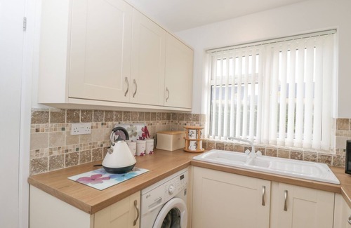 Bourton Cottage | GROUND FLOOR ANNEX, family friendly in Milton-Under-Wychwood