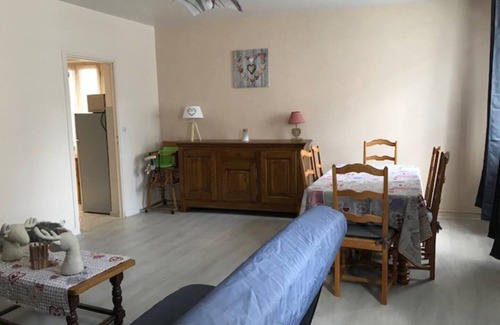 La Bourboule Apartment | Ground floor apartment with WIFI Centre La Bourboule 4/6 persons