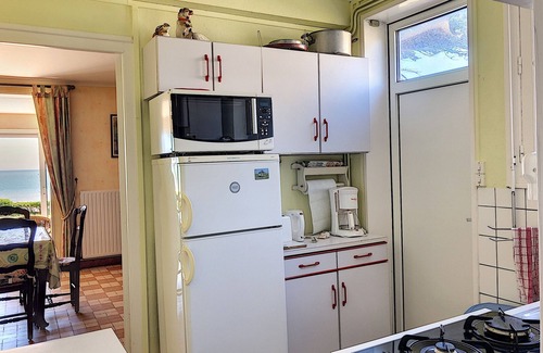 Jullouville Apartment | Ground floor apartment by the sea, 500m from shops