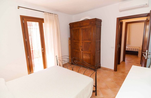 S'Iscala House | Ground floor apartment with large outdoor area