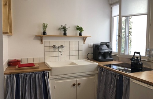 Portbail Apartment | Ground floor apartment near Le Havre - in the heart of Portbail - renovated