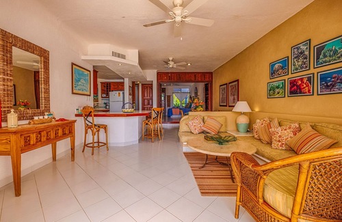 Akumal Condo | Ground-Floor Beachfront Condo with Pool & Daily Service