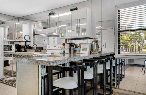 Seagrove Beach Condo | Ground Floor Condo | 2-Min Walk to Beach | Pools | Tennis | Shuffleboard | Sleeps 4 | WiFi!