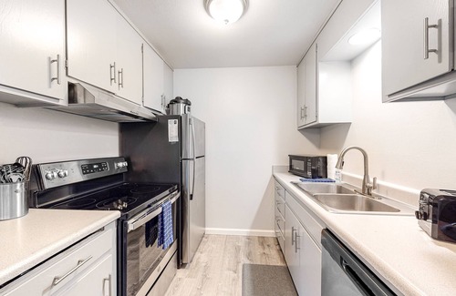 Incline Village Condo | Ground Floor Condo with Free WiFi, Private W/D, and Full Kitchen