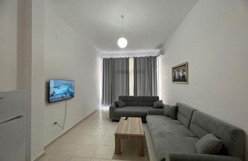 Orikum Apartment | Ground Floor Comfort Suites - Spacious & Modern