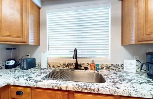 Chandler House | Ground-floor condo with on-site pool, pickleball, hot tub, gym & private balcony