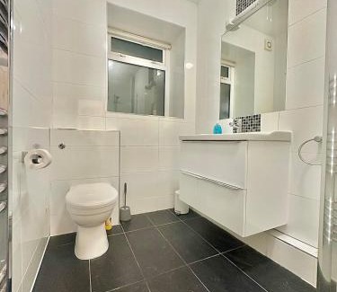 Frognal and Fitzjohns Apartment | Ground floor Flat at Finchley Road