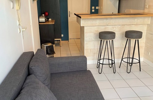 Quartier du Casino Apartment | Ground floor apartment with large terrace 20 meters from the beach