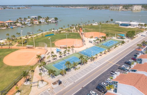 Madeira Beach Condo | Ground-Floor Madeira Beach Condo, Pools, Marina, Walk to Sand, Shops, and Restaurants