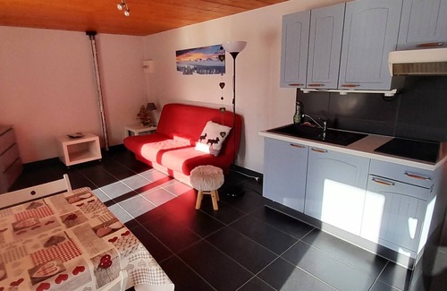 Manigod Apartment | Ground floor, new condition, south-facing with lovely unobstructed view.