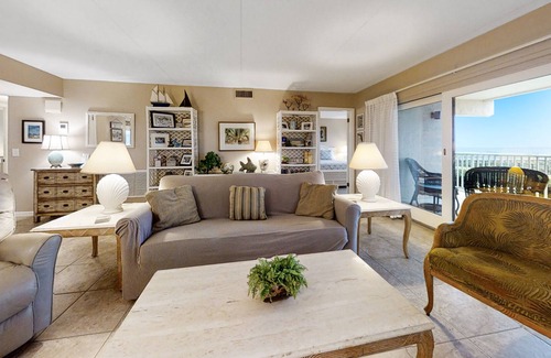 Fernandina Beach Condo | Ground-Floor Oceanfront Condo w/Covered Deck, Central AC, Shared Outdoor Pool