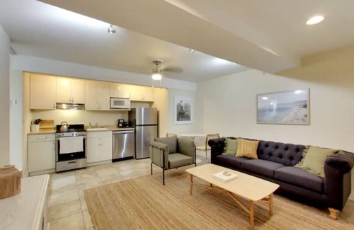 Downtown North Apartment | Ground Floor One Bedroom Unit #3