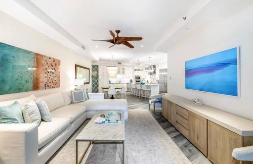 Seven Mile Beach Condo | Ground Floor property steps away from 7Mile Beach, at the Ritz Carlton