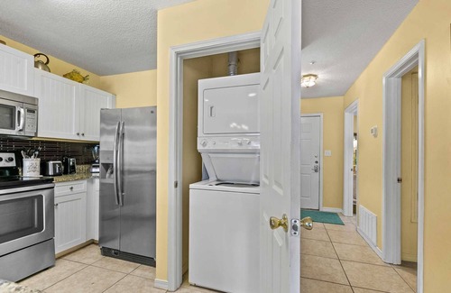 Fort Walton Beach - Destin Condo | Ground Floor, Private Beach, Pools & Free Beach Service ~ Maravilla 1108