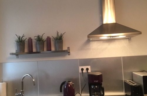 Bayeux Apartment | Ground floor studio in historic centre of Bayeux