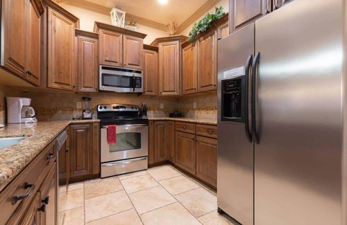 Hurricane Condo | Ground Floor Suite | Private Balcony, Poolside Access