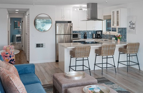 South Mission Beach Condo | Ground Flr Bayfront Condo w/Private Outdoor Space