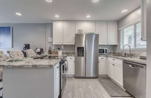 South Scottsdale Condo | Ground Level Beautiful Remodeled Condo in Resort Setting In Downtown Scottsdale.
