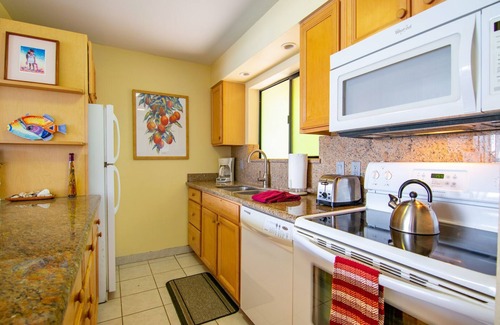 Maalaea Condo | Ground-Level Gem with Ocean Views and Beach Access