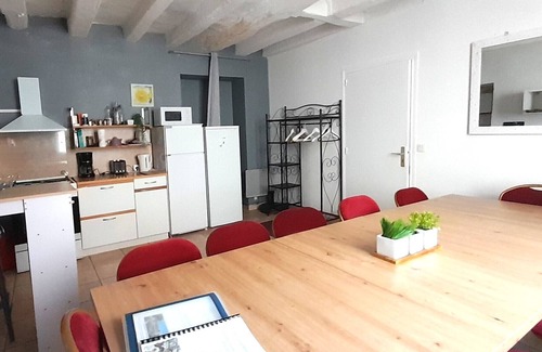 Azay-le-Rideau Apartment | Group accommodation in the center of Azay le Rideau