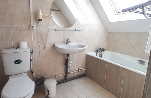 Azay-le-Rideau Apartment | Group accommodation in the center of Azay le Rideau