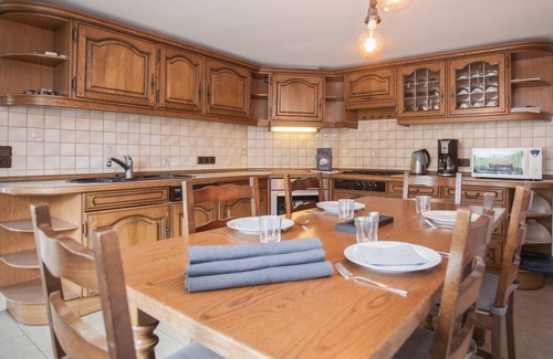Winterberg Apartment | Group accommodation opposite ski area
