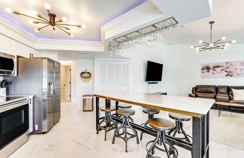 Port Charlotte - Charlotte Harbor Cottage | Group Getaway: Luxe Lakeside Gem in Port Charlotte