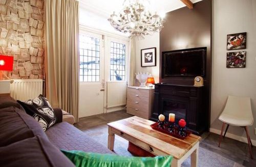 Halfweg Apartment | Group Stay, 7 minutes away from Amsterdam!