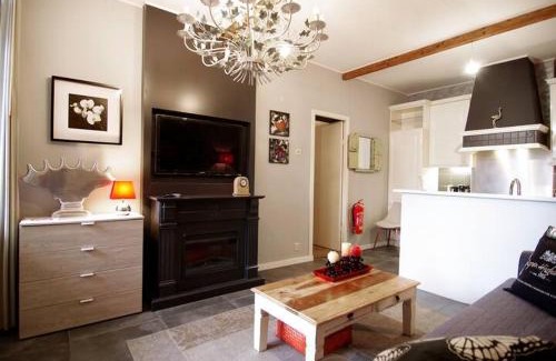 Halfweg Apartment | Group Stay, 7 minutes away from Amsterdam!