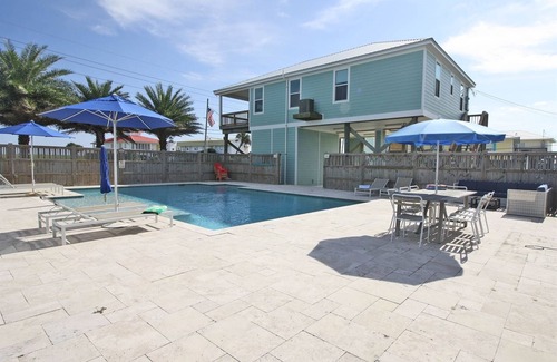 Grand Isle House | Group Therapy - Easy Beach Access - Island Realty