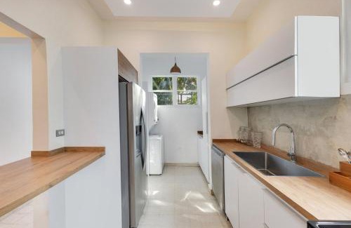 Santurce Apartment | Group Vacation Home Steps from Beach and Nightlife