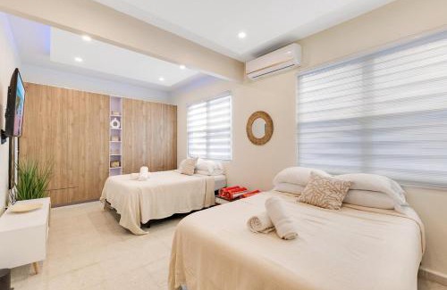 Santurce Apartment | Group Vacation Home Steps from Beach and Nightlife