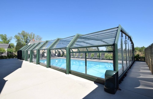Sainte-Cecile House | Group Villa with Pool & Sauna