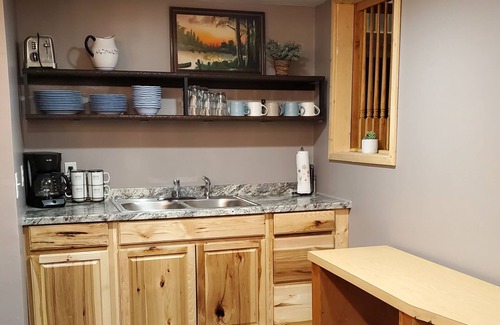 Dexter House | Grouse Valley Lodge perfect for large groups. 50 minutes from Pioneer Woman.