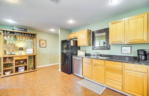 Grove House | Grove Lake House w/Boat Dock & Outdoor Spots!