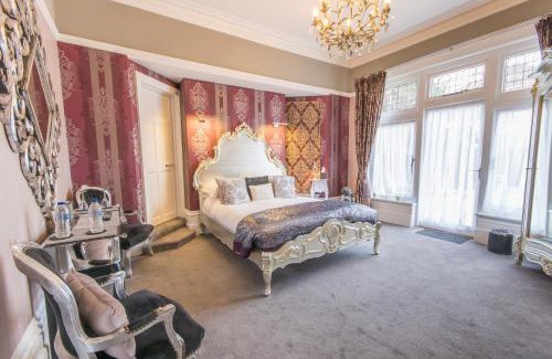 Canford Cliffs Hotel | Grovefield Manor