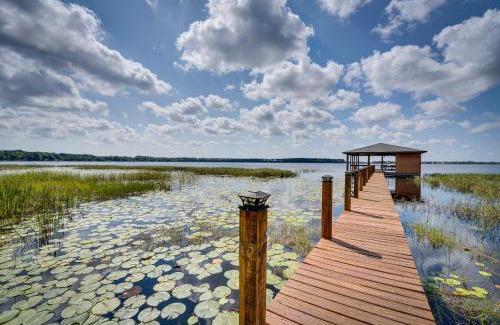 Groveland House | Groveland Home with Pool Luxurious Lakefront Oasis!