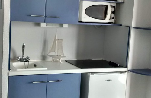 Port Rive Gauche Apartment | Gruissan 2 room apartment Sea view 15m from Grazel beach