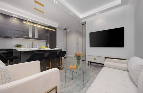 Mirow Apartment | Grzybowska 37 | Air-conditioned apartment |Parking