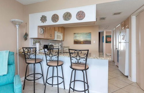 Gulf Shores Condo | GS Surf & Racquet! Short walk to the BEACH! ~ 1 BR Condo