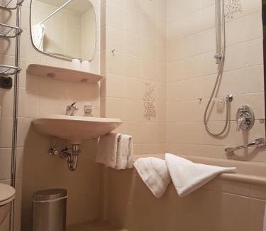 Aschau im Chiemgau Apartment | Gschwendtnerhof App10 KrausW