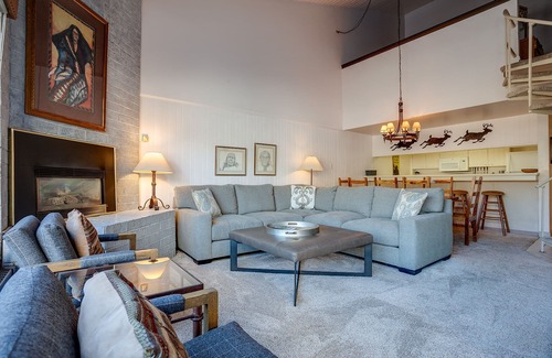 Steamboat Springs Condo | GSQ32 | Nice Views | Huge Private Deck | Steps from Steamboat Square